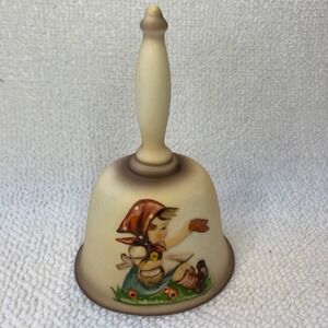 Goebel W Germany 1979 Second Edition Annual‎ Bell Hum 701 Handcrafted Girl Bird